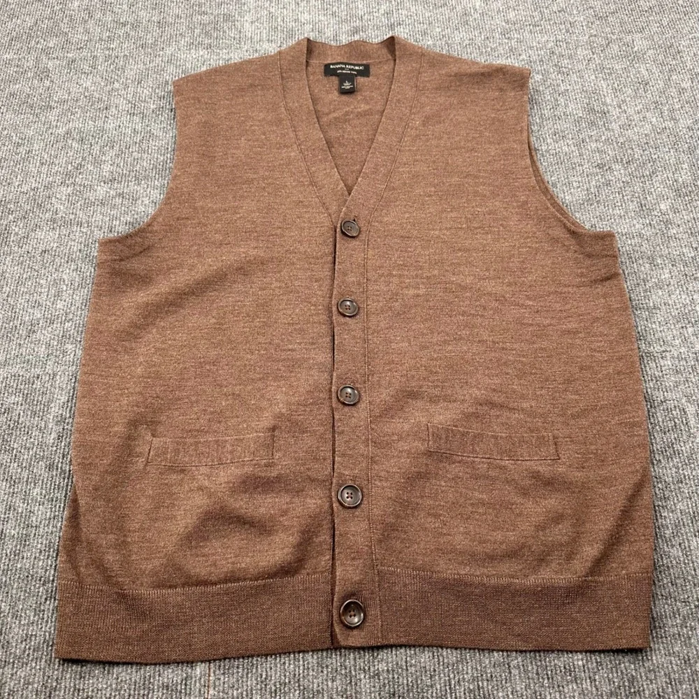 Banana Republic Cardigan Vest L Merino Wool Button Front Brown Modern Workwear